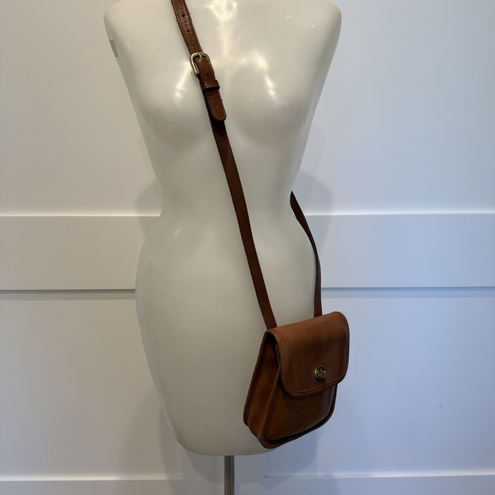COACH Small Sidepack British Tan Shoulder Crossbody Bag #9978 Vintage 90's - Picture 2 of 12